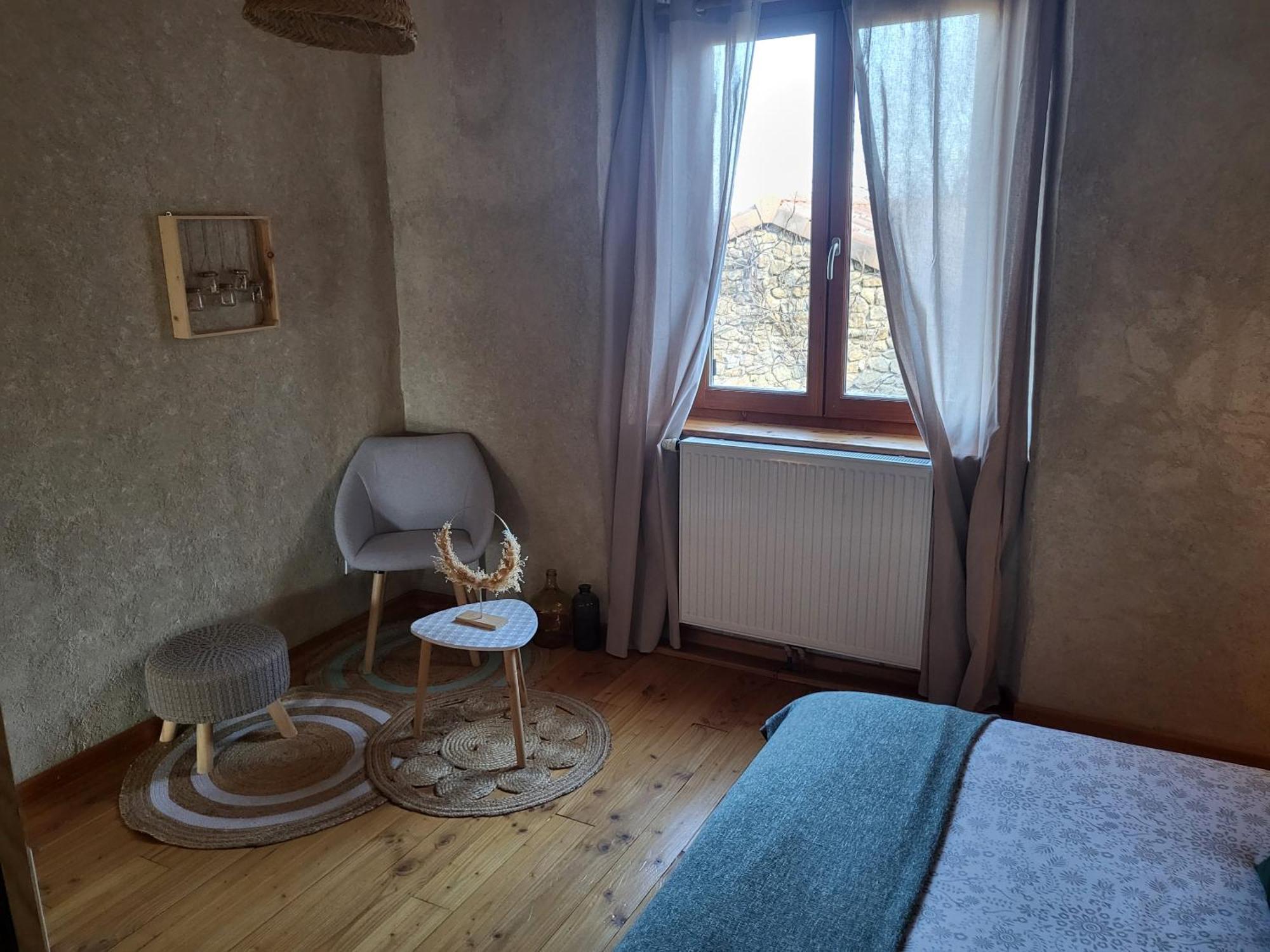 Hotel Le Grenier A Ble Satillieu Zimmer foto